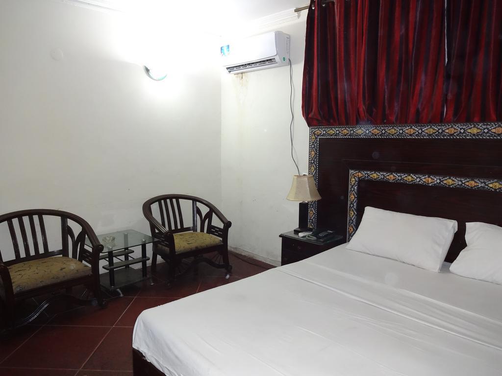 Safari Hotel Upper Mall Lahore Exterior photo